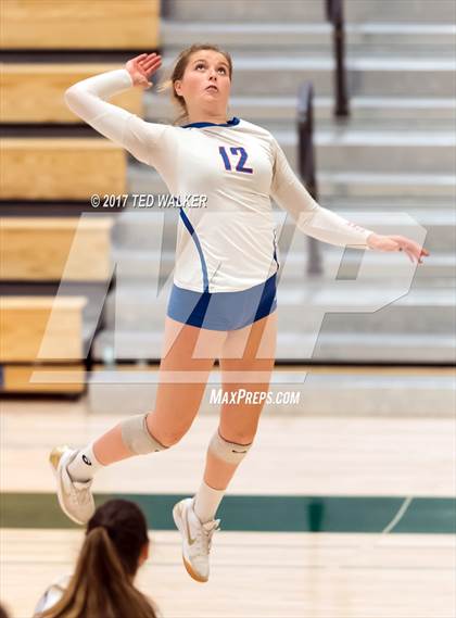 Thumbnail 3 in Saint Francis vs. St. Ignatius (CIF CCS Open Div. Semifinal) photogallery.