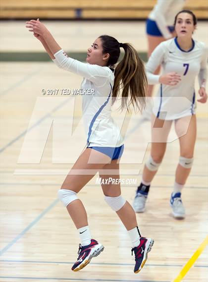 Thumbnail 2 in Saint Francis vs. St. Ignatius (CIF CCS Open Div. Semifinal) photogallery.