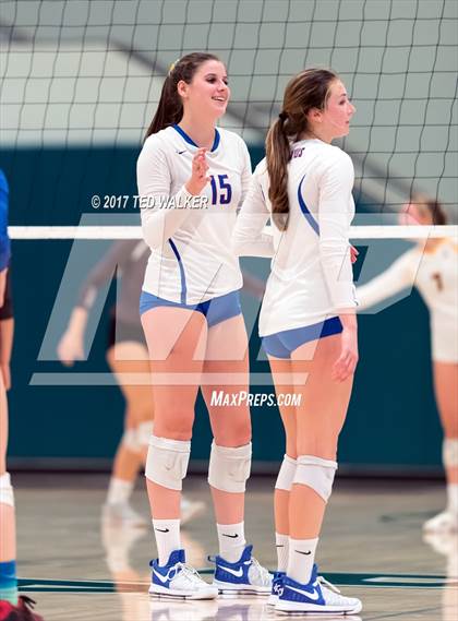 Thumbnail 3 in Saint Francis vs. St. Ignatius (CIF CCS Open Div. Semifinal) photogallery.