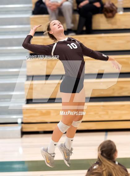 Thumbnail 2 in Saint Francis vs. St. Ignatius (CIF CCS Open Div. Semifinal) photogallery.