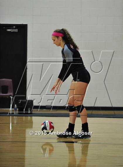 Thumbnail 1 in Seven Lakes vs. Cinco Ranch (NIKE Volleyball Classic) photogallery.