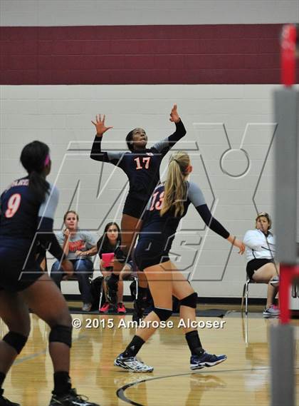 Thumbnail 1 in Seven Lakes vs. Cinco Ranch (NIKE Volleyball Classic) photogallery.