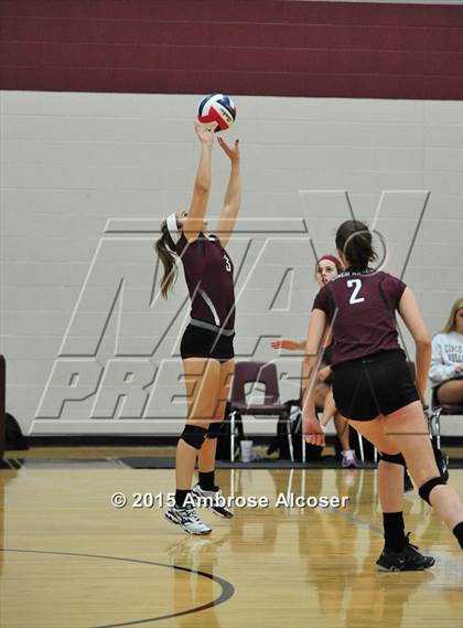 Thumbnail 2 in Seven Lakes vs. Cinco Ranch (NIKE Volleyball Classic) photogallery.