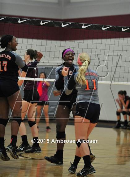 Thumbnail 3 in Seven Lakes vs. Cinco Ranch (NIKE Volleyball Classic) photogallery.