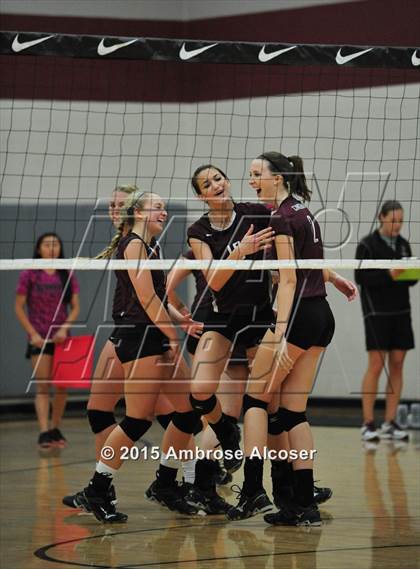 Thumbnail 3 in Seven Lakes vs. Cinco Ranch (NIKE Volleyball Classic) photogallery.