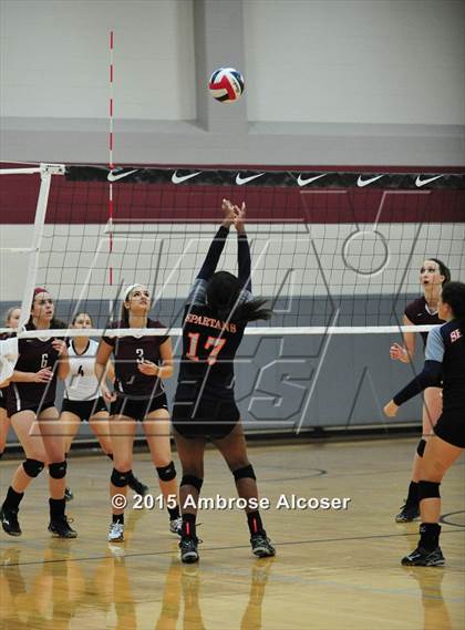 Thumbnail 2 in Seven Lakes vs. Cinco Ranch (NIKE Volleyball Classic) photogallery.