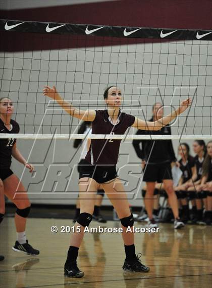 Thumbnail 3 in Seven Lakes vs. Cinco Ranch (NIKE Volleyball Classic) photogallery.