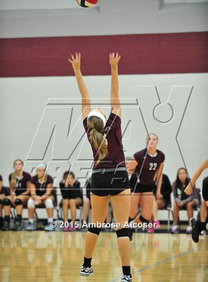 Thumbnail 3 in Seven Lakes vs. Cinco Ranch (NIKE Volleyball Classic) photogallery.