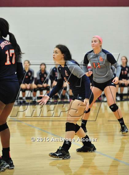 Thumbnail 2 in Seven Lakes vs. Cinco Ranch (NIKE Volleyball Classic) photogallery.