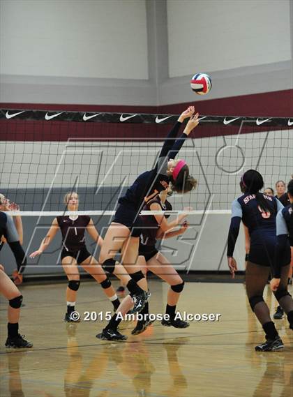 Thumbnail 3 in Seven Lakes vs. Cinco Ranch (NIKE Volleyball Classic) photogallery.