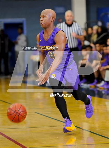 Thumbnail 2 in Archbishop Riordan vs. Dublin (NorCal Tipoff Classic) photogallery.