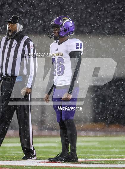 Thumbnail 2 in Fort Osage vs. North Kansas City (MSHSAA Class 5 District Semifinal) photogallery.