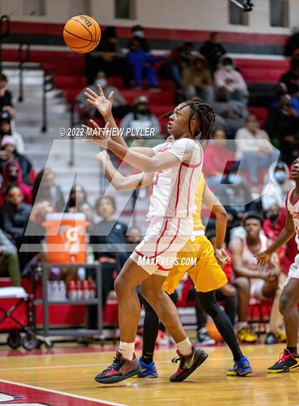 Thumbnail 3 in Seventy-First vs. Cape Fear (NCHSAA 3A - Second Round) photogallery.