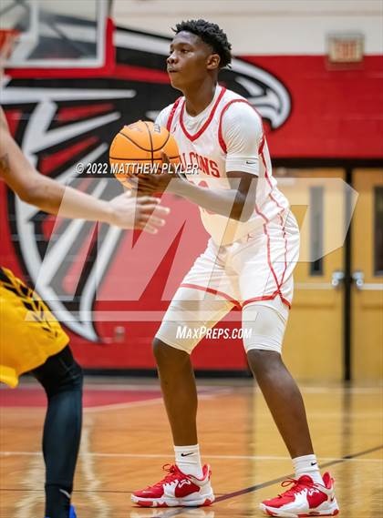 Thumbnail 3 in Seventy-First vs. Cape Fear (NCHSAA 3A - Second Round) photogallery.