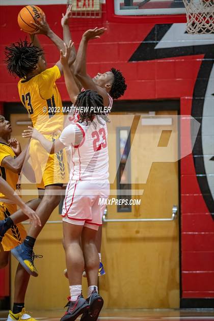 Thumbnail 1 in Seventy-First vs. Cape Fear (NCHSAA 3A - Second Round) photogallery.