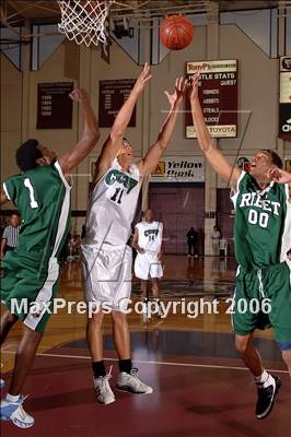 Thumbnail 3 in Calvary Chapel Moreno Valley vs Ribet Academy (SS DVAA Final) photogallery.