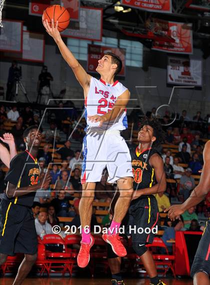 Thumbnail 3 in Los Alamitos vs. Fairfax (Nike Extravaganza) photogallery.