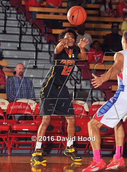 Thumbnail 2 in Los Alamitos vs. Fairfax (Nike Extravaganza) photogallery.