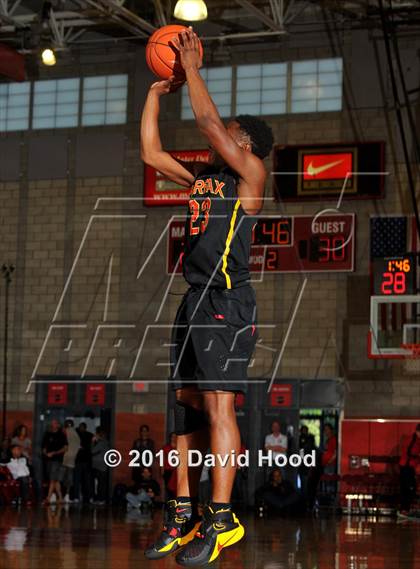 Thumbnail 2 in Los Alamitos vs. Fairfax (Nike Extravaganza) photogallery.