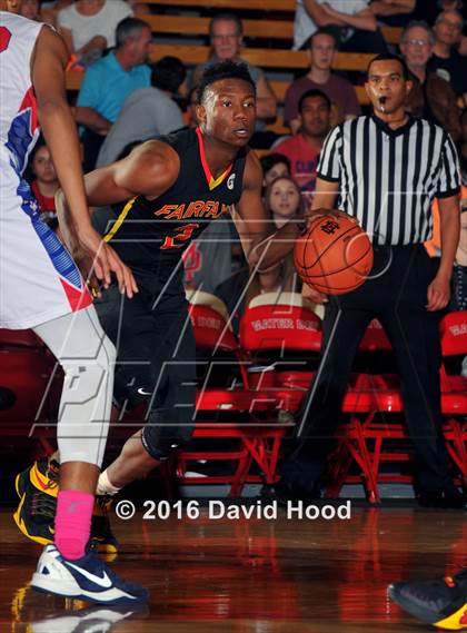 Thumbnail 1 in Los Alamitos vs. Fairfax (Nike Extravaganza) photogallery.