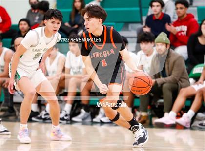 Thumbnail 2 in Lincoln vs Eagle Rock photogallery.