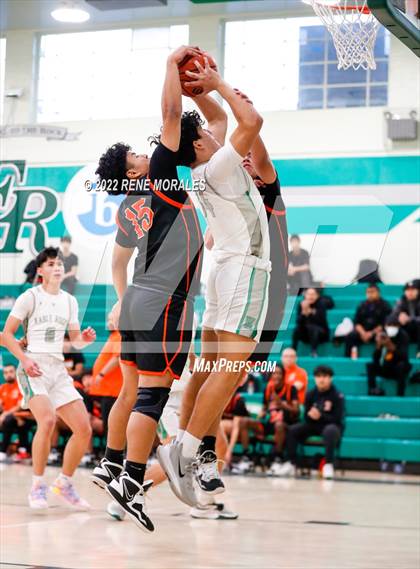 Thumbnail 1 in Lincoln vs Eagle Rock photogallery.