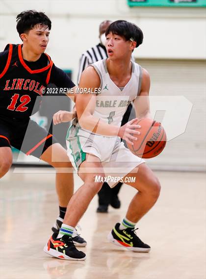 Thumbnail 1 in Lincoln vs Eagle Rock photogallery.