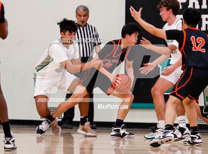 Thumbnail 3 in Lincoln vs Eagle Rock photogallery.