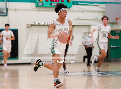 Thumbnail 3 in Lincoln vs Eagle Rock photogallery.