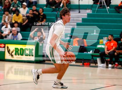 Thumbnail 1 in Lincoln vs Eagle Rock photogallery.
