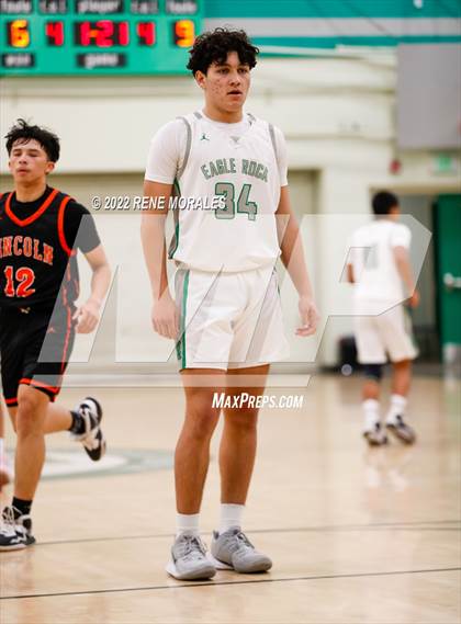 Thumbnail 2 in Lincoln vs Eagle Rock photogallery.