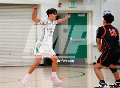 Thumbnail 3 in Lincoln vs Eagle Rock photogallery.