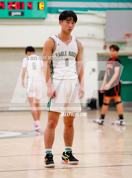 Thumbnail 1 in Lincoln vs Eagle Rock photogallery.