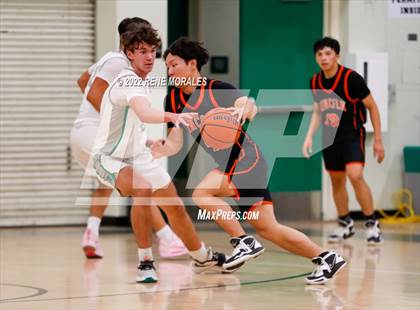 Thumbnail 2 in Lincoln vs Eagle Rock photogallery.