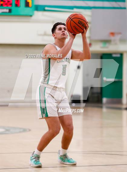 Thumbnail 1 in Lincoln vs Eagle Rock photogallery.