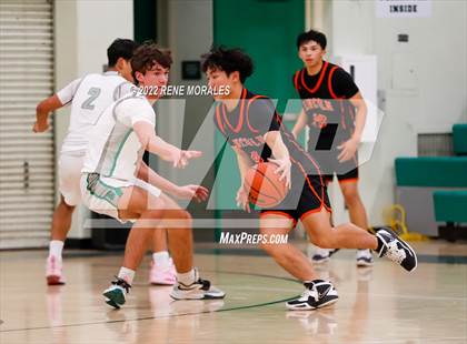 Thumbnail 1 in Lincoln vs Eagle Rock photogallery.