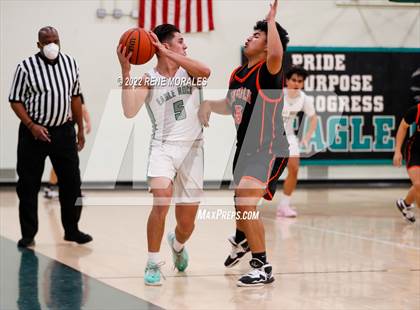 Thumbnail 2 in Lincoln vs Eagle Rock photogallery.