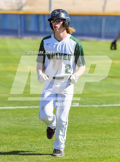 Thumbnail 1 in Bentonville West vs. Edmond Santa Fe (Coach Bob Invitational) photogallery.