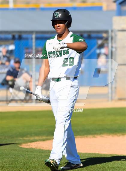 Thumbnail 2 in Bentonville West vs. Edmond Santa Fe (Coach Bob Invitational) photogallery.