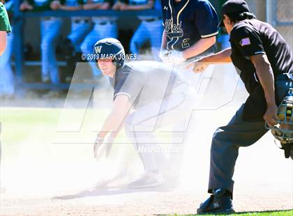 Thumbnail 2 in Bentonville West vs. Edmond Santa Fe (Coach Bob Invitational) photogallery.