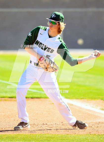 Thumbnail 1 in Bentonville West vs. Edmond Santa Fe (Coach Bob Invitational) photogallery.
