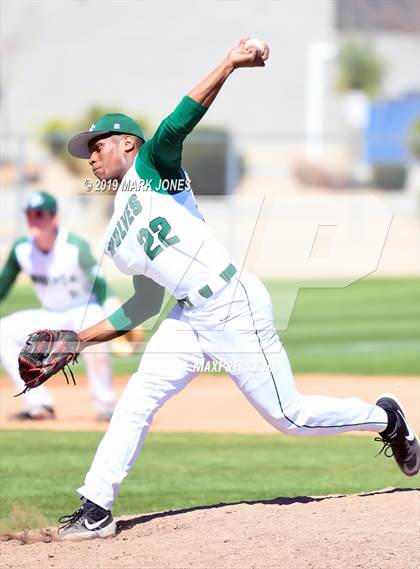 Thumbnail 3 in Bentonville West vs. Edmond Santa Fe (Coach Bob Invitational) photogallery.