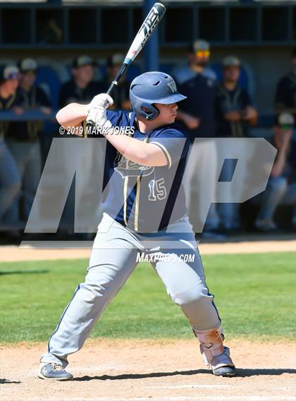Thumbnail 1 in Bentonville West vs. Edmond Santa Fe (Coach Bob Invitational) photogallery.