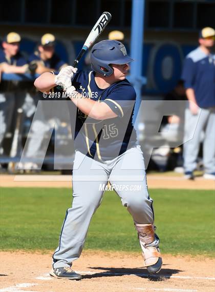 Thumbnail 1 in Bentonville West vs. Edmond Santa Fe (Coach Bob Invitational) photogallery.