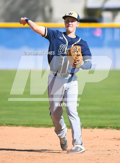 Thumbnail 1 in Bentonville West vs. Edmond Santa Fe (Coach Bob Invitational) photogallery.