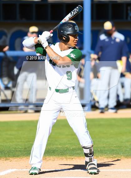 Thumbnail 2 in Bentonville West vs. Edmond Santa Fe (Coach Bob Invitational) photogallery.