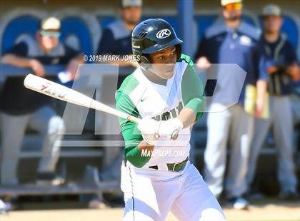 Thumbnail 2 in Bentonville West vs. Edmond Santa Fe (Coach Bob Invitational) photogallery.