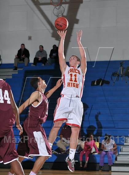 Thumbnail 1 in Natomas vs. Chico (Les Curry Invitational) photogallery.
