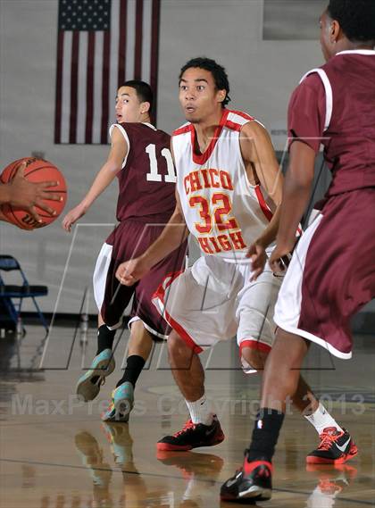 Thumbnail 2 in Natomas vs. Chico (Les Curry Invitational) photogallery.
