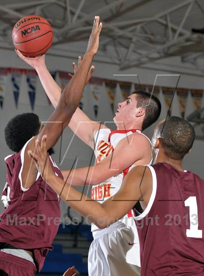 Thumbnail 1 in Natomas vs. Chico (Les Curry Invitational) photogallery.